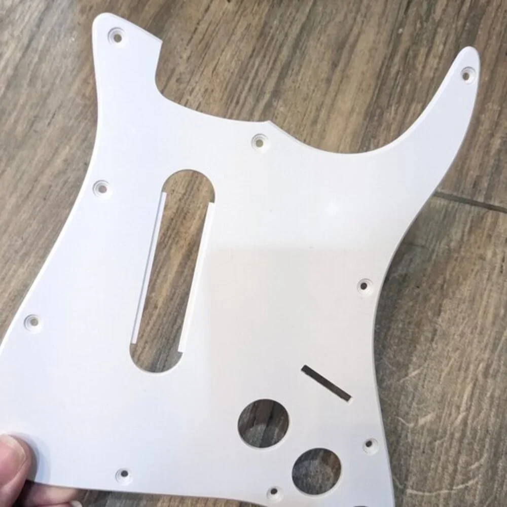 Harmonix Fender Stratocaster Rock Band Guitar white face plate pick guard 822151